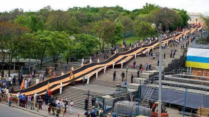 Георгиевская ленточка - символ новой России и солидарности с Восточной Украиной