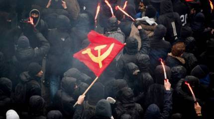 Горят во Франции покрышки