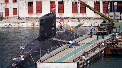ТОФ досрочно получил два плавучих причала для субмарин