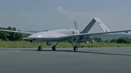 «В это время Анкара пытается примирить стороны»: в турецкой прессе недовольны демонстрацией Россией трофейного БПЛА Bayraktar TB2