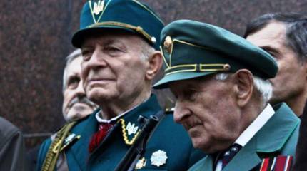 Бандера не стал официальным героем Украины, невзирая на требования националистов