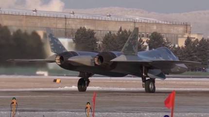 В Сети появилось видео сборки первого серийного истребителя Су-57