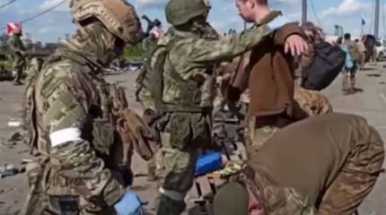На Украине заподозрили в госизмене военнослужащего, убедившего своего командира отдать приказ сдаться в плен в Мариуполе