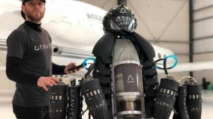 На учениях НАТО опробовали реактивный ранец Jet Suit