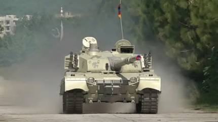 От танков до орудий для САУ: Пакистан показал кадры оборонного производства