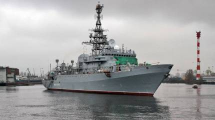 Приступили ко второму этапу. Судно связи "Иван Хурс" продолжает заводские испытания