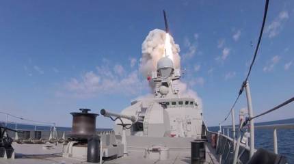 МО РФ показало кадры первого запуска "Калибра"с борта МРК "Вышний Волочек"