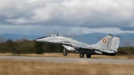 «Лётчики почти не летают, а моряки не выходят в море»: Минобороны Болгарии заявляет о резком сокращении военных кадров