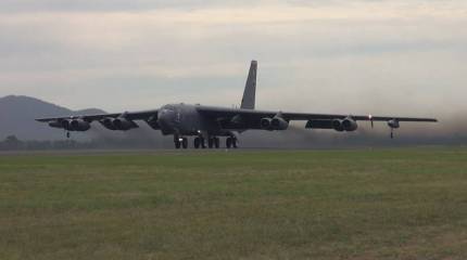 Из-за России или Сирии? США перебросили в Европу два стратега В-52Н