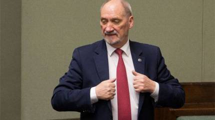 Варшава: Если Брюссель не даст денег на оборонку - виноват Мацеревич