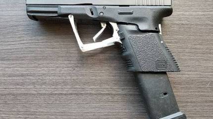 Раскладной пистолет M3 Glock 19 и его прародитель