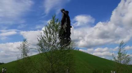 «Поднялись несколько бойцов, остальные остались лежать»: воспоминания участника боёв подо Ржевом