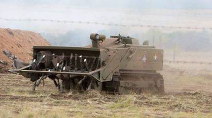 Комплекс разминирования "Уран-6" поступает в инженерные войска
