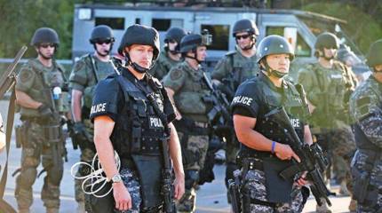 Американскую полицию лишили тяжёлой техники и гранатомётов