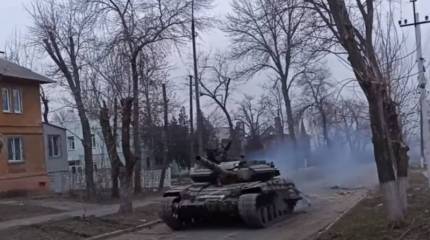 Пытавшихся прорваться из порта Мариуполя украинских боевиков вместо «деблокирующих» сил ожидали российские танки