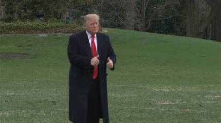 Трамп заявил, что попытка его отстранения от власти провалилась