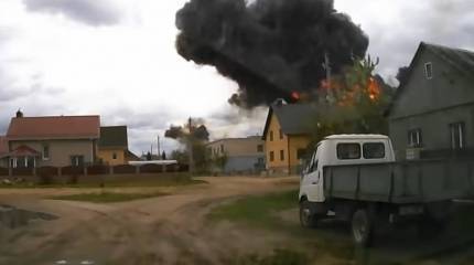 Падение самолета Як-130 в Белоруссии попало на видео