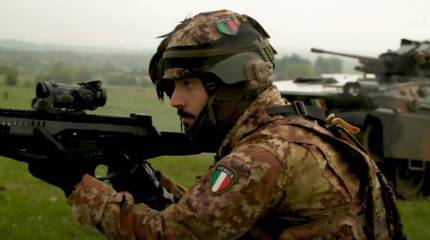 Из-за вооружённого конфликта между Украиной и Россией существенно снизилось число юных итальянцев, желающих стать военными