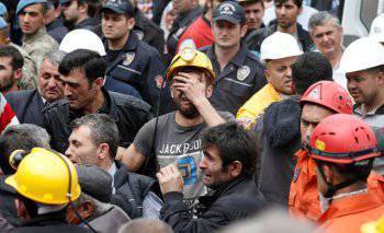 В Турции начались акции протеста из-за аварии на шахте