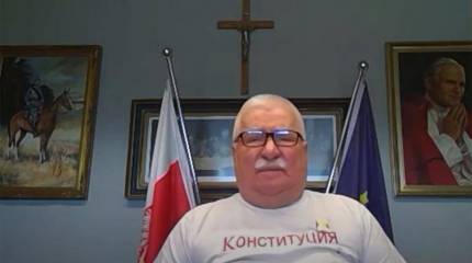 Экс-президент Польши: «Если к зиме произойдёт прыжок Беларуси в сторону Европы, Россия просто закроет ей кран»