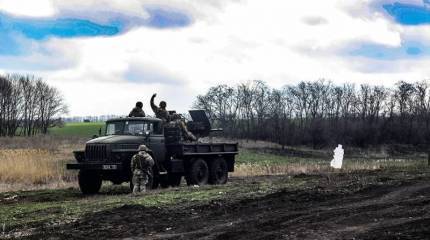 Автомобиль с украинскими военными подорвался в зоне ответственности ВСУ