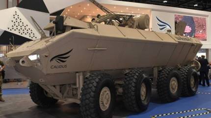 На IDEX-2019 показали бронетранспортёр Al-Wahash 8х8 с украинским "Штурмом"