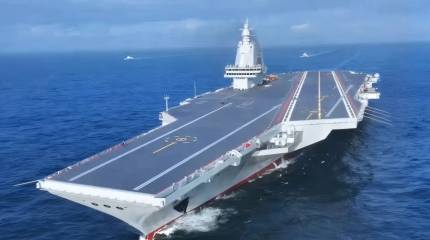 Авианосец «Фуцзянь» официально вошёл в состав китайских ВМС