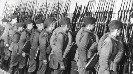 История от либералов: очередное «разоблачение» планов сталинского «блицкрига»