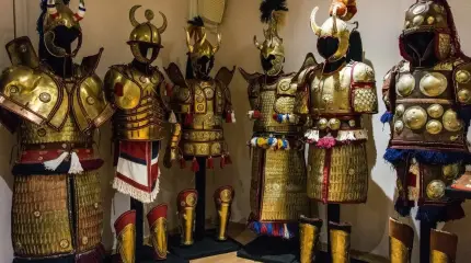 Оригиналы и копии доспехов старины глубокой…