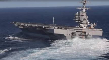Новейший американский авианосец «Форд» на скоростных разворотах