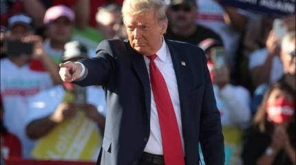 Трамп: Наша страна поставлена на колени