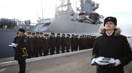 Черноморский флот пополнился патрульным кораблём и спасательным судном