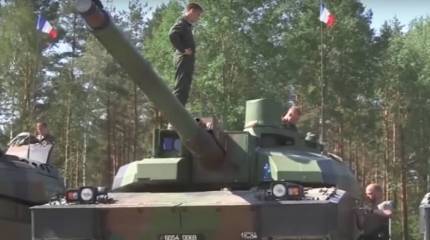 Французские власти рассматривают возможность поставки Киеву танков Leclerc как способ убедить ФРГ в поставке танков Leopard 2