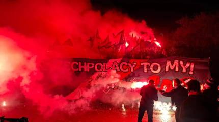 В Варшаве под факелами и «файерами» проходит «Марш независимости»