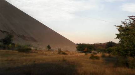 Российские войска взяли под контроль ключевую точку плацдарма противника под Авдеевкой - террикон у коксохимического завода