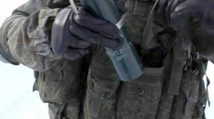 «Способна прикрыть в инфракрасном диапазоне»: «Калашников» заявил о готовности запустить в серию новейшую ручную дымовую гранату РДГ-У