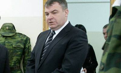 "Ростехнологии" окончательно распрощались с Сердюковым: конфликтный экс-министр выведен из наблюдательного совета