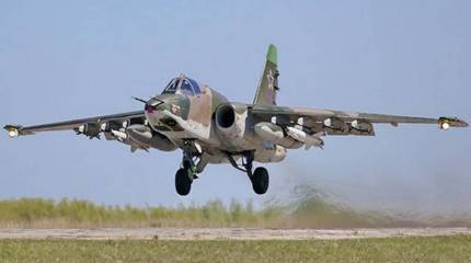 Минобороны показало работу пары российских штурмовиков Су-25 по позициям ВСУ на Донбассе