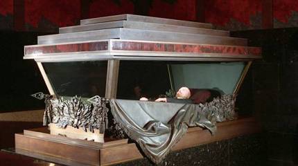 Зачем Собчак, Поклонская и Кадыров хотят похоронить Ленина