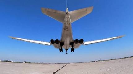 Ту-160 ВКС РФ показали возможность «дотянуться» вооружениями до Лондона в ответ на появление B-52H над Чёрным морем