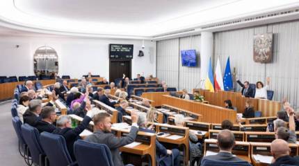 Сенат Польши принял резолюцию с требованием вступления Украины в НАТО по ускоренной процедуре