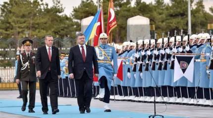 Порошенко встретился с Эрдоганом и обсудил "деоккупацию Крыма" Порошенко встретился с Эрдоганом и обсудил "деоккупацию Крыма"