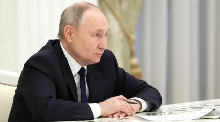 Президент РФ пригласил иностранные СМИ в окружённые Купянск и Покровск