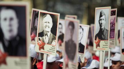 Киев вышел на парад. Это Путин виноват!