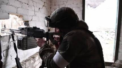 Штурмовые группы ВС России взяли под контроль несколько домов в микрорайоне Канал Часова Яра