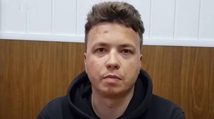 «Меня подставили»: в сети появился новый фрагмент допроса Протасевича