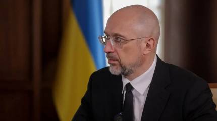 Трамп «прогнулся»? - украинский «премьер» Шмыгаль утверждает, что в ресурсной сделке не будет засчитываться ранее оказанная Украине военная помощь