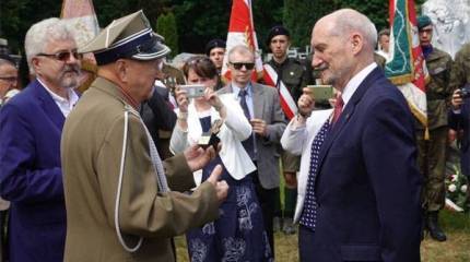 Польские СМИ о "наследии" Мацеревича: Мы не перевооружаемся, а тратим деньги на чиновников