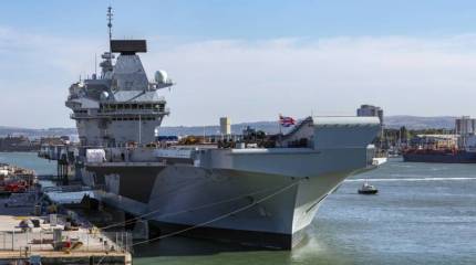 Голландский корабль включат в авианосную группу ВМС Британии