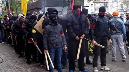 Насколько самостоятельны украинские националистические радикалы?